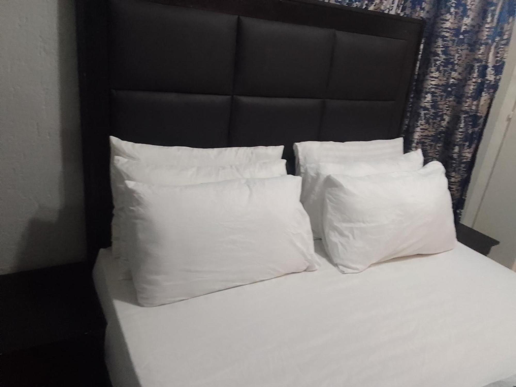 The Apartment On Katherine Street In Central Sandton Johannesburg Bagian luar foto